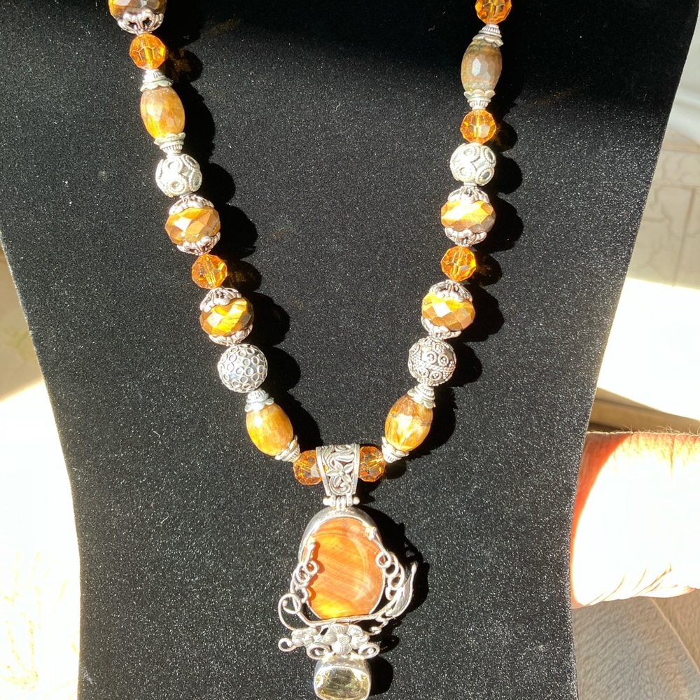 Elegant Stone and Silver Beaded Necklace